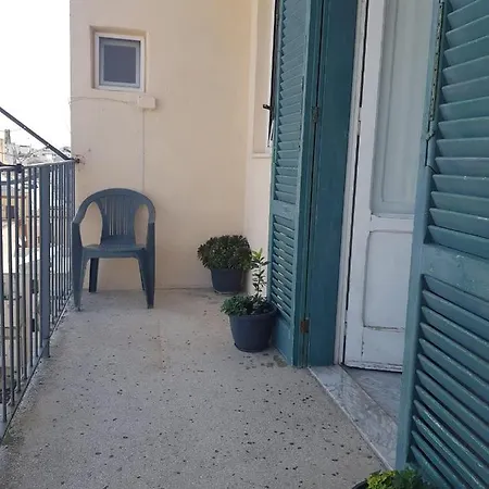 Ganaj 89 Hébergement de vacances *
